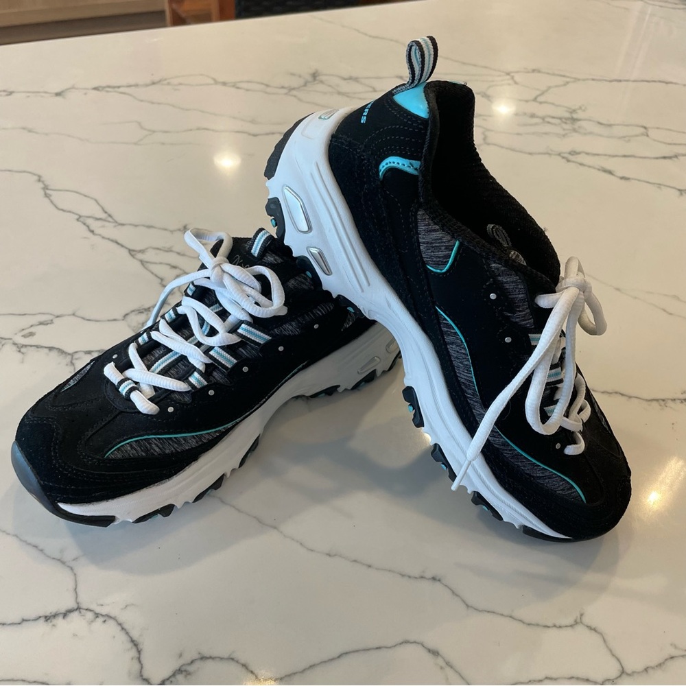 Skechers D’lites Women’s lace-up Sneakers